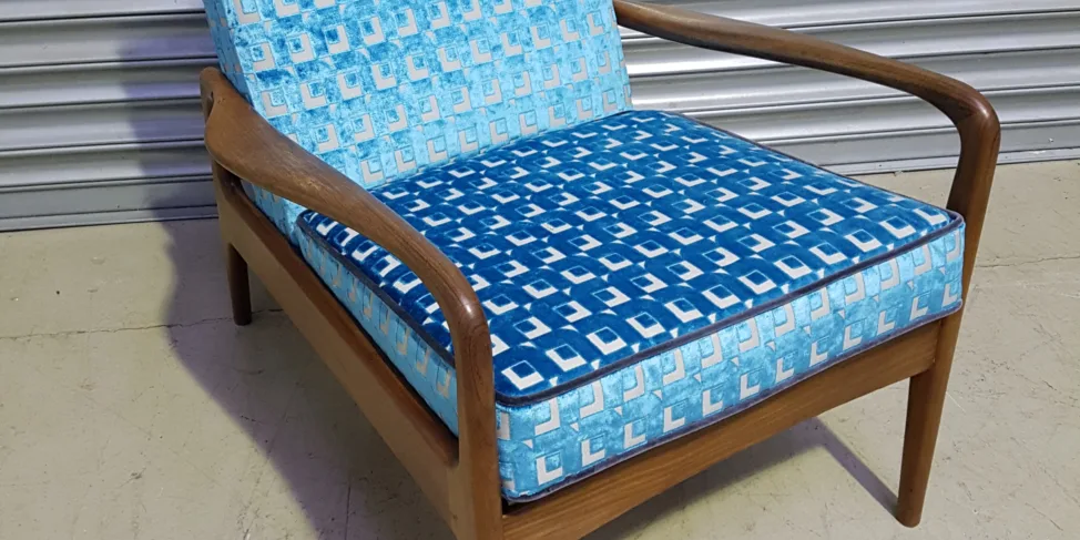 Retro Cut Velvet Chair