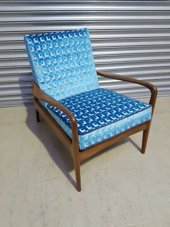 Retro Cut Velvet Chair
