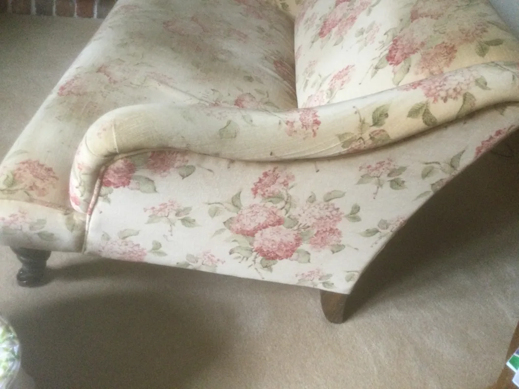 Fixed Seat & Back Love-seat