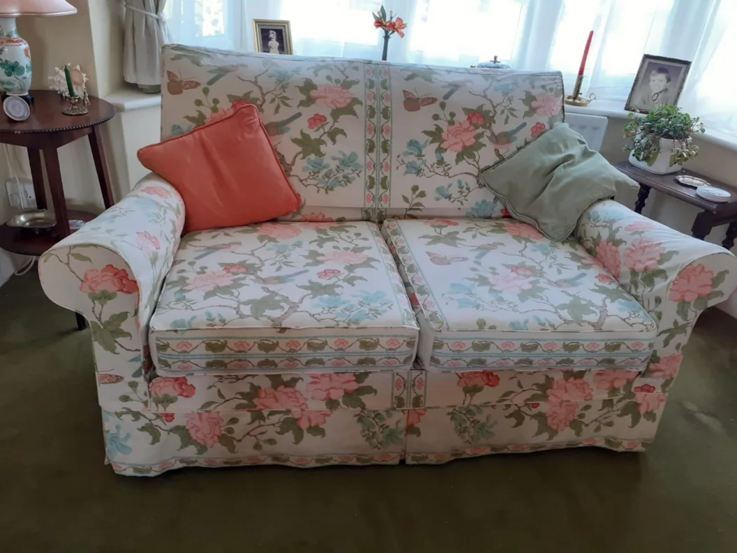 Sofa Loose Cover in a Jane Churchill Linen Fabric